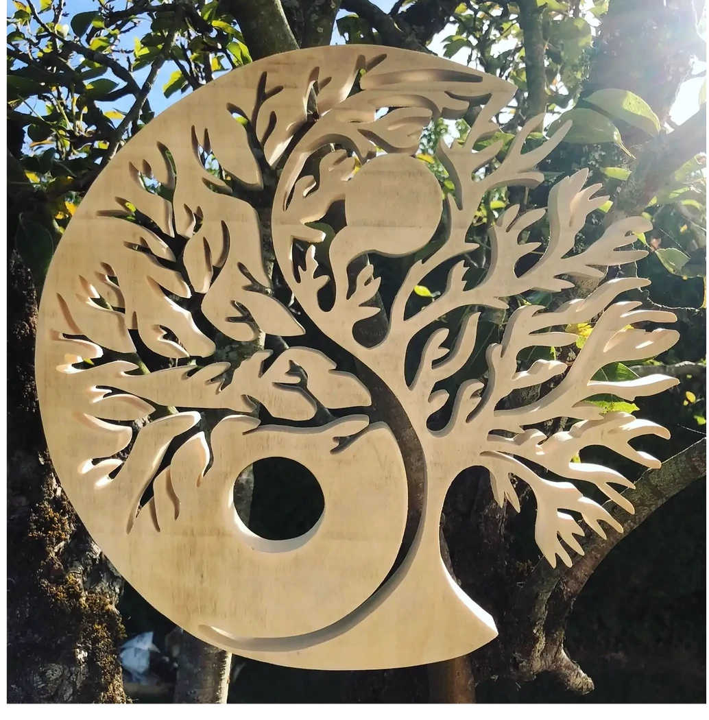 Arbre de vie Yin Yang -  30 cm minimum - en pin - Sur commande à partir de 50€