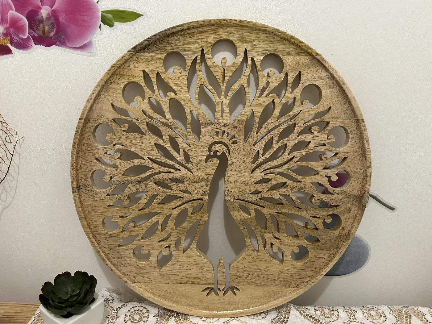 La paon déployé- en bois de manguier - finition fond dur -37 cms - En stock 70€