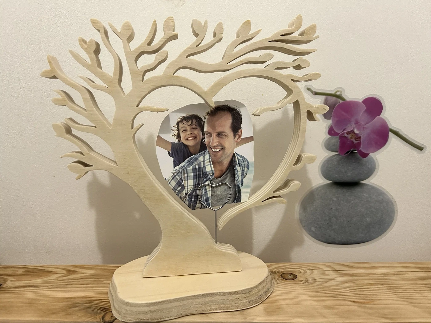 Support à photo - En contreplaqué de peuplier - à l’état naturel - 23x23 cms - 25€