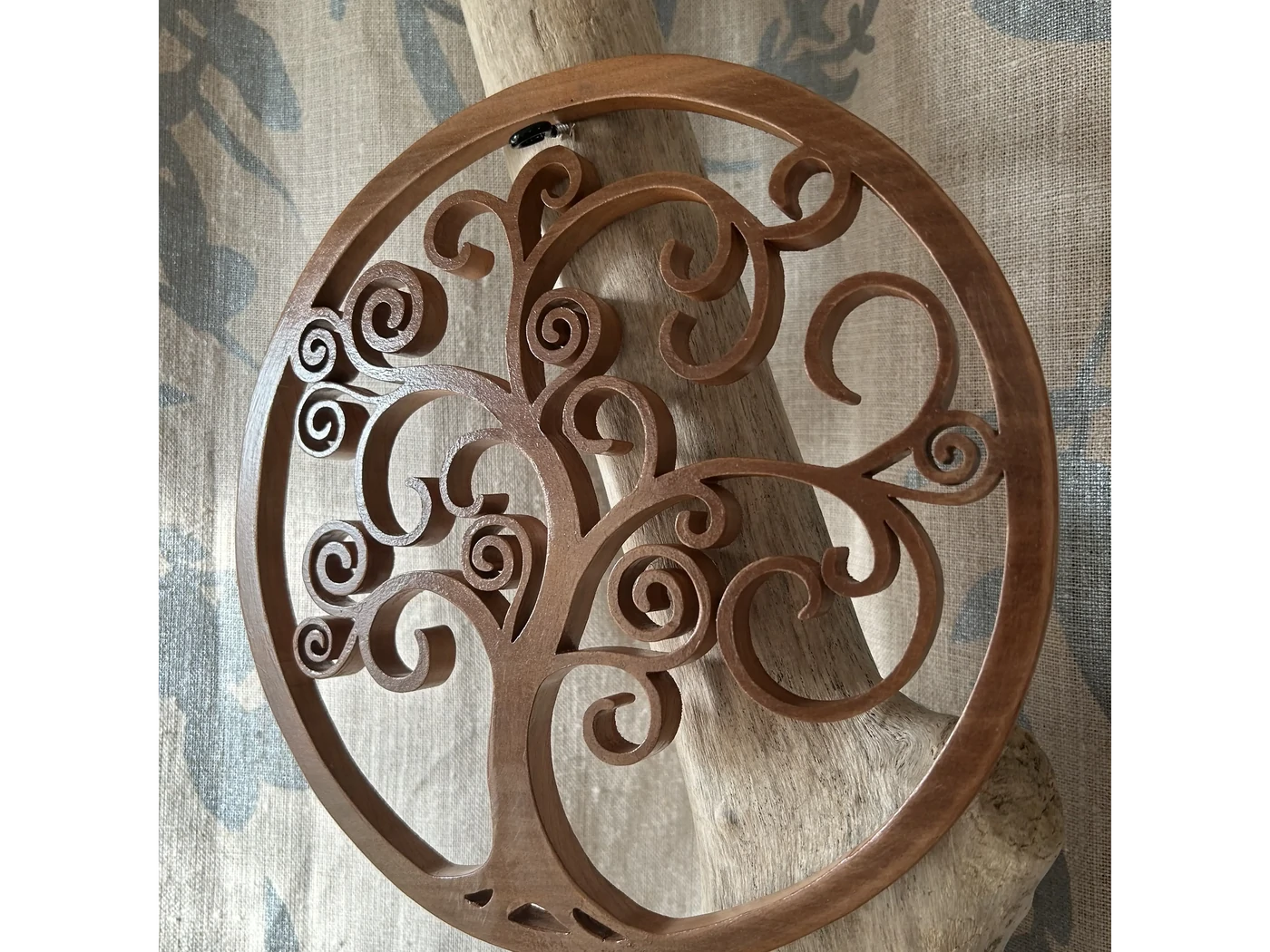 Arbre de vie spirales - En bois de merisier - 20 cms - finition fond dur et vitrificateur - 42€