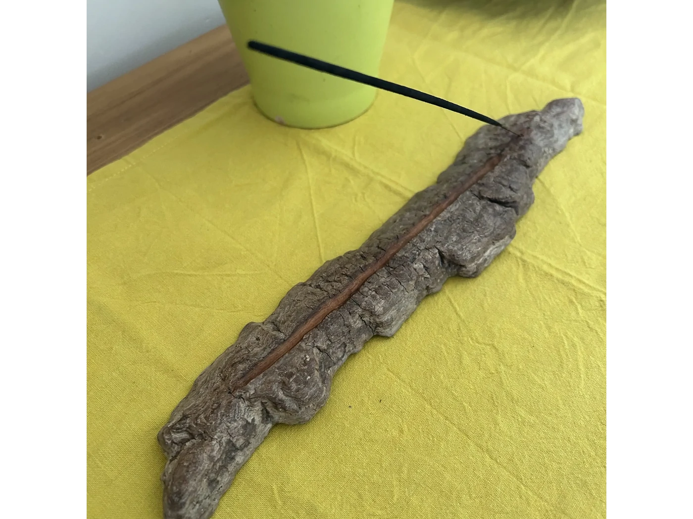 Porte-encens réalisé dans l’écorce d’un bois flotté - Poncé et vitrifié - Pièce unique vendu ! 