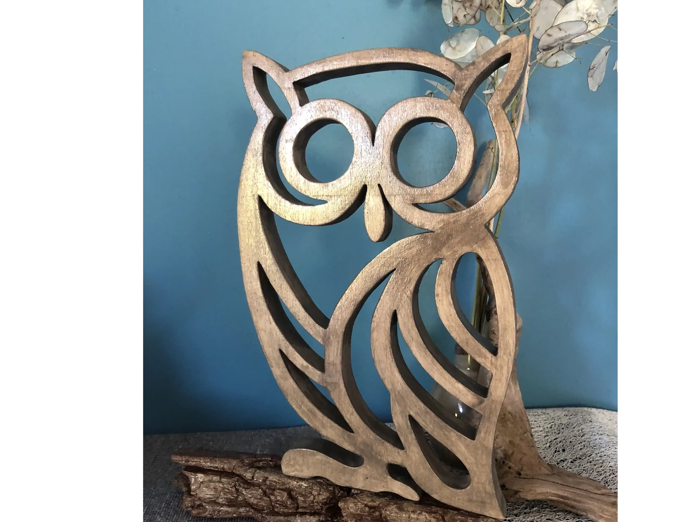 Le hibou - posé sur un bois flotté - sur commande à partir de 35€