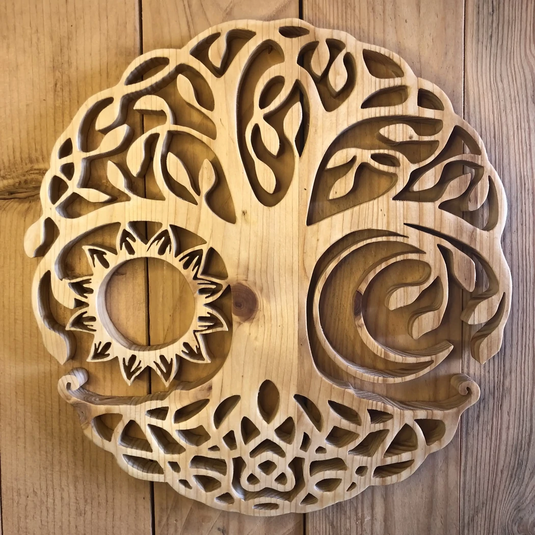 Arbre de vie en pin - 28 cm - finition huile de chanvre à accrocher - En stock 40 €