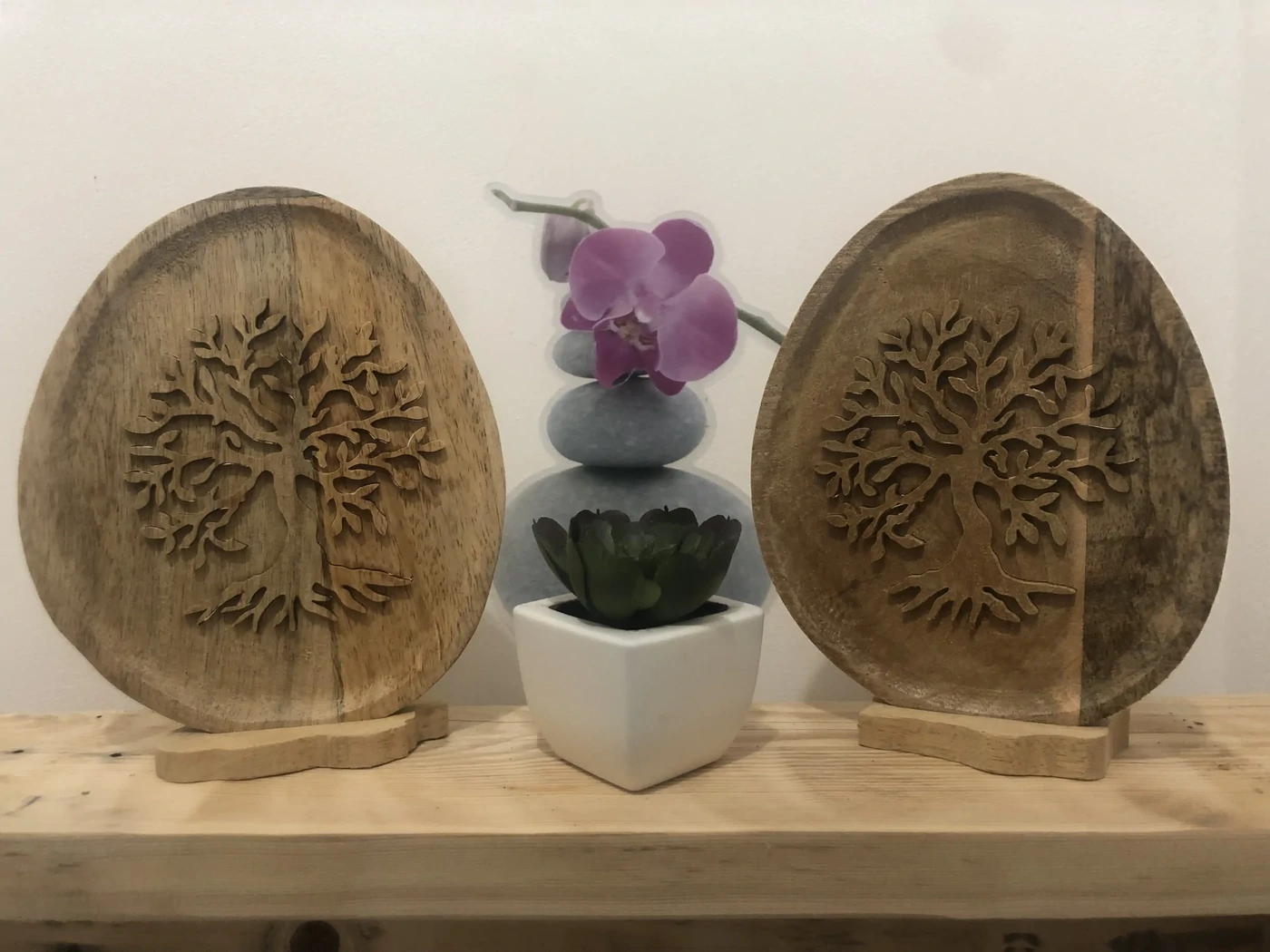 Mini arbre de vie en relief - bois de manguier - 9 cm de hauteur sur support - En stock 22€